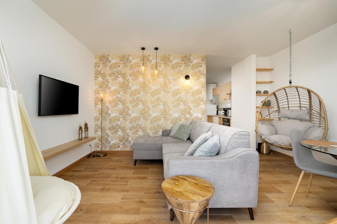 Charming Apartment W/ Pool & Balcony In Portimao By Lovelystay 외부 사진