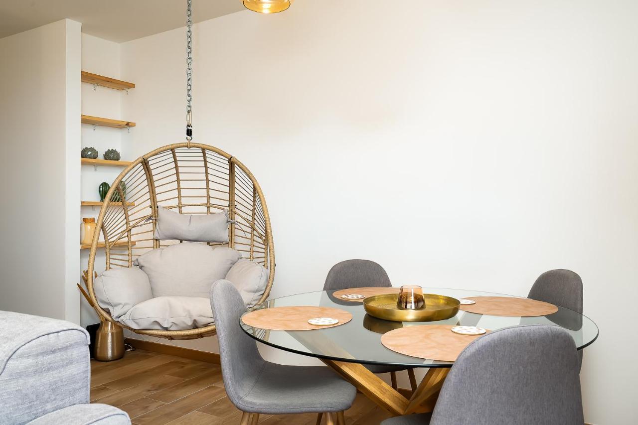 Charming Apartment W/ Pool & Balcony In Portimao By Lovelystay 외부 사진