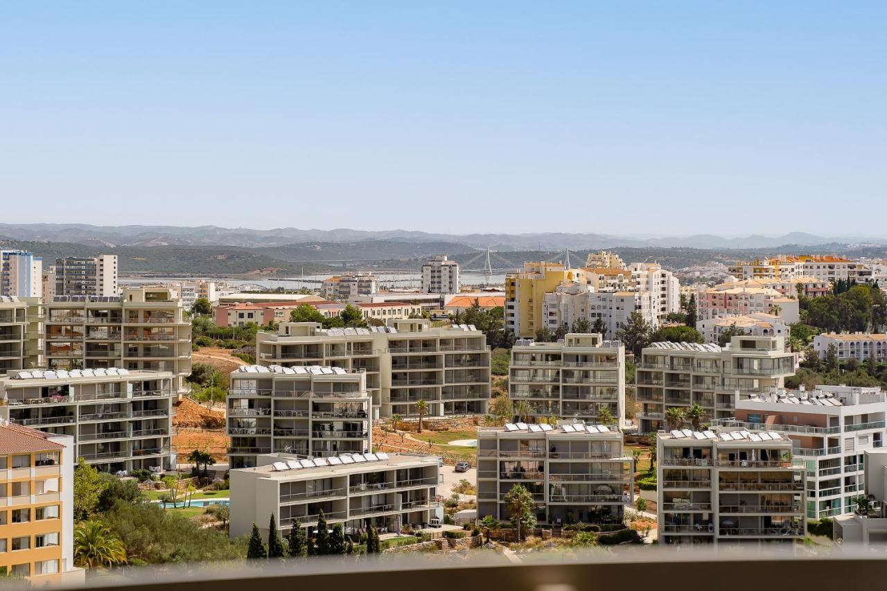 Charming Apartment W/ Pool & Balcony In Portimao By Lovelystay 외부 사진